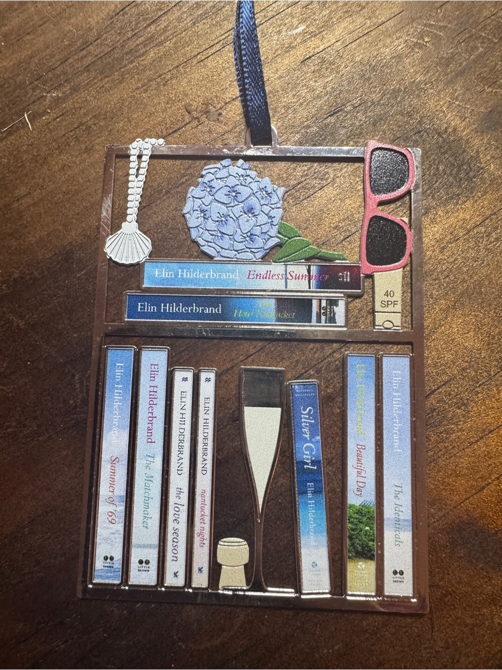 Elin Hilderbrand collectible book ornament